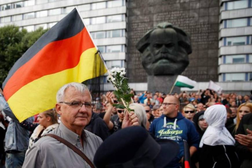 Las multitudinarias manifestaciones envalentonaron a la extrema derecha alemana que quiere volver a perturbar la paz este jueves y el próximo sábado en Chemnitz.