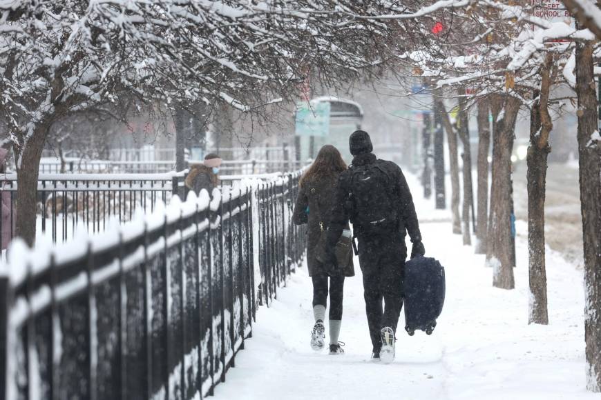 La tormenta denominada “Landon” dejó intensas nevadas en Kansas, Kentucky, Chicago, mientras mantiene en alerta otras zonas como el estado de Vermont, donde se esperan nevadas de hasta 30 centímetros.