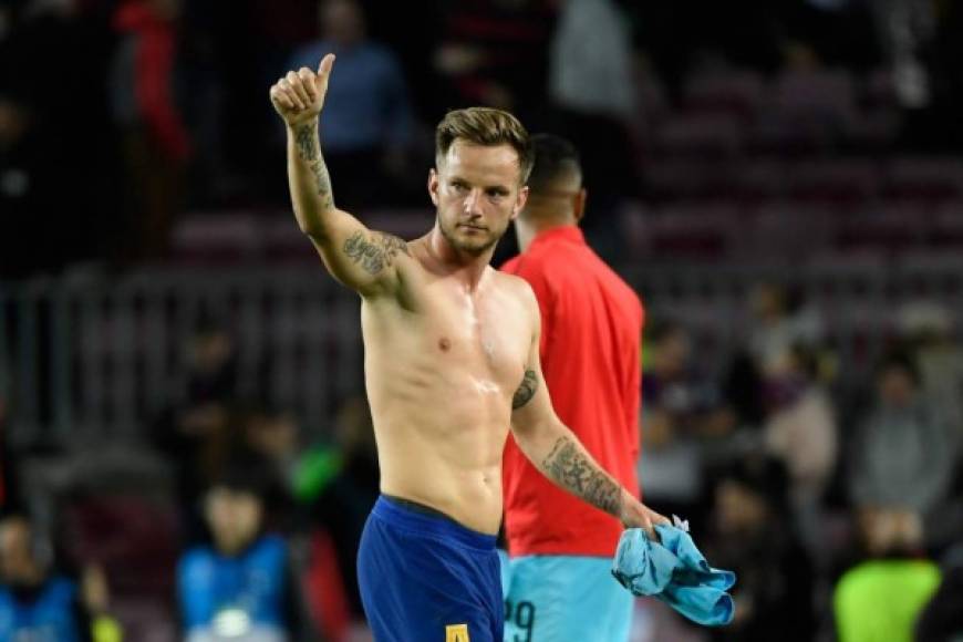 Ivan Rakitic: El mediocampista croata sería una de las principales ventas del Barcelona en el 2020. El volante ha exigido más minutos luego de que ha sido marginado en la presente campaña por Ernesto Valverde.