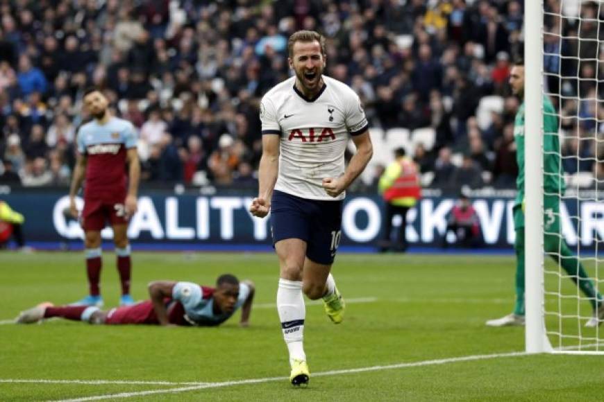 Harry Kane firmó el 0-3 del Tottenham sobre el West Ham. Mourinho comenzó bien en su debut.