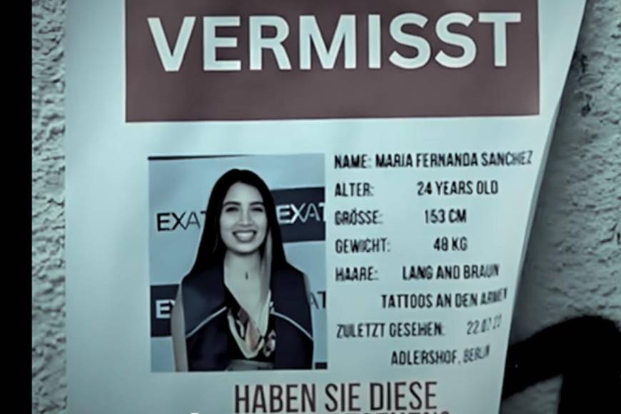 Según la policía berlinesa, la joven fue encontrada sin vida por un transeúnte en el Canal Teltow en Adlershof y, desde un principio, descartaron la culpa de terceros en su muerte.