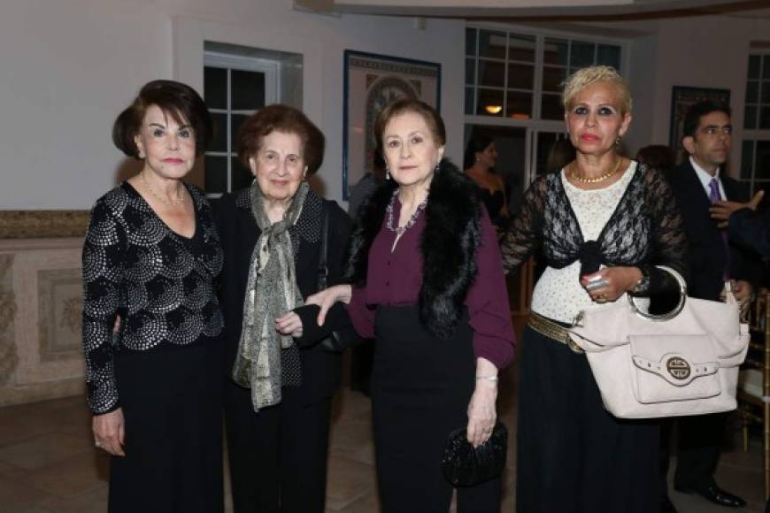 Nolly Kafati, Graciela y Norma Facussé.