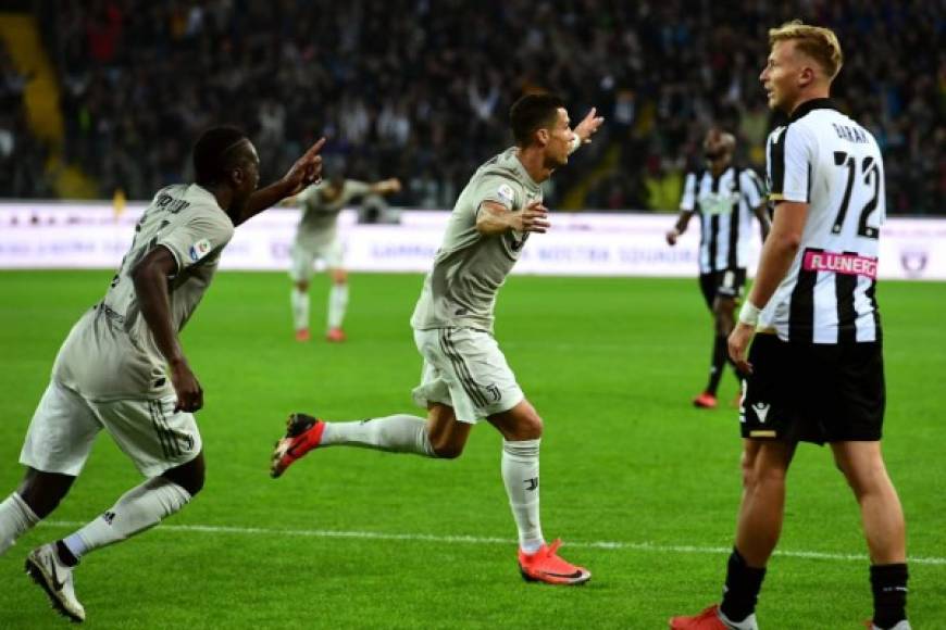 CR7 corriendo a celebrar su golazo con la Juventus en Udine.
