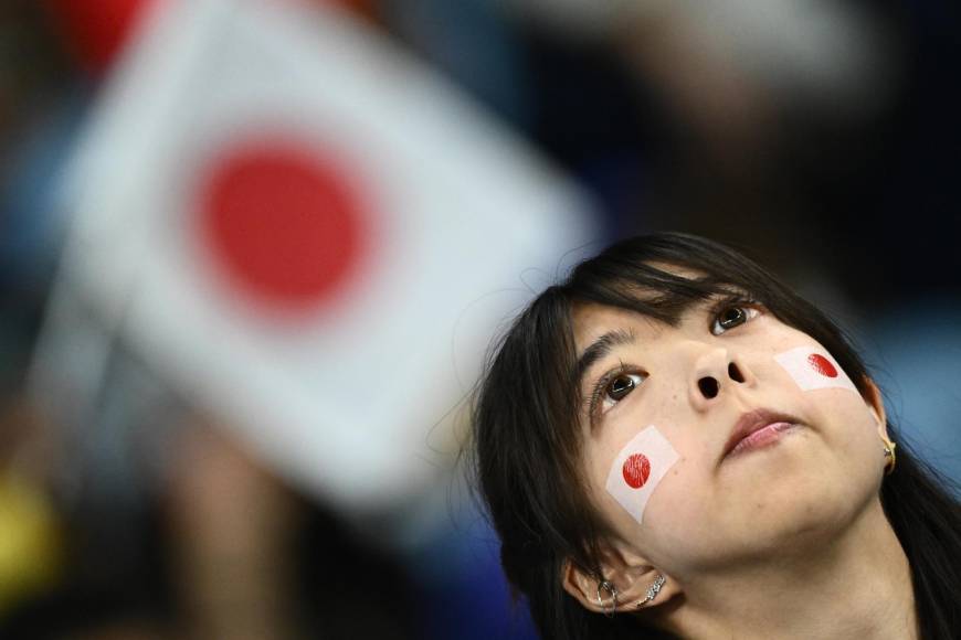 Bellas aficionadas de Japón confían en la clasificación histórica a cuartos de final.