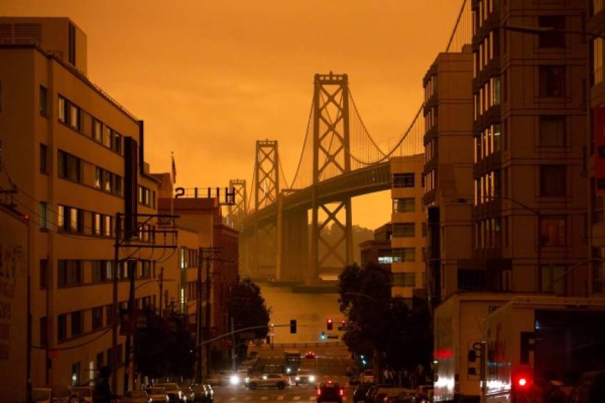 Los habitantes de San Francisco y otros lugares de California se despertaron el miércoles con un cielo anaranjado similar a escenarios apocalípticos en un año ya plagado de eventos inquietantes.