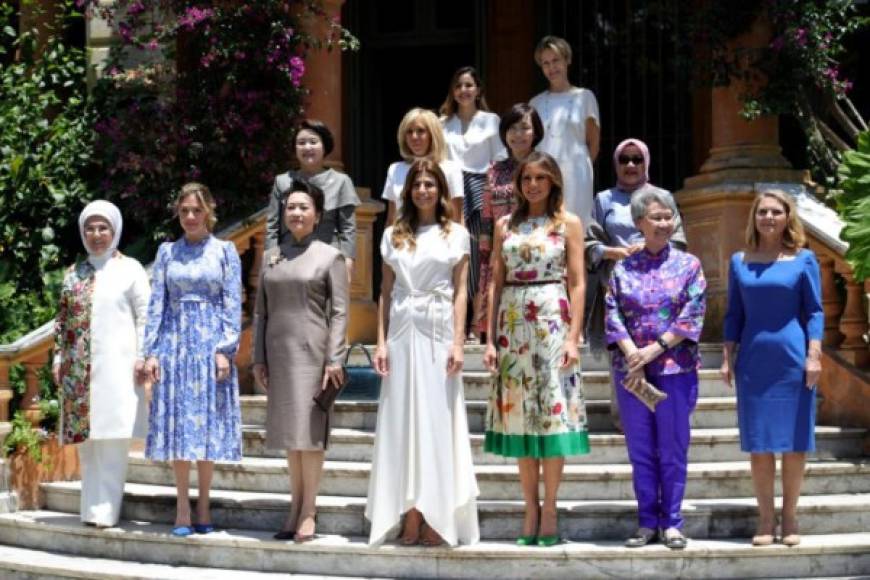 Un dato que siempre acapara la atención de las cumbres, es el vestuarios de las primeras damas. <br/><br/>Melania Trump y Juliana Awada, primeras damas de EEUU y Argentina, acapararon la atención y se convirtieron en dos divas de la moda.