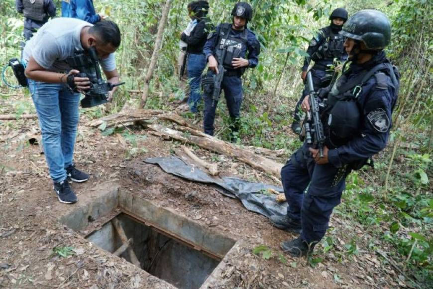 El túnel supuestamente, centro de operaciones de la Mara Salvatrucha, fue descubierto este jueves por la Policía Nacional en El Merendón.