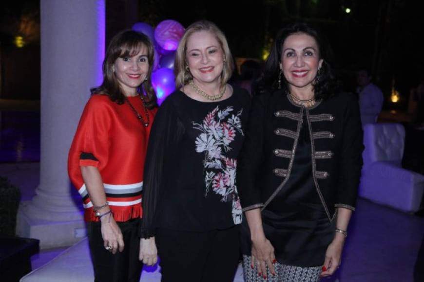 Elena Faraj, Claudia Kattán y Carolina Canahuati.