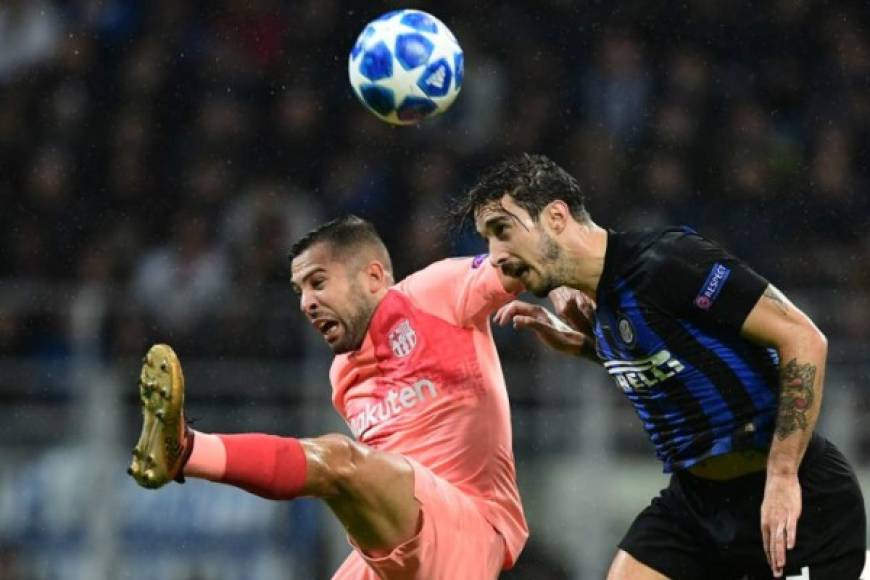 El duelo entre Inter y Barcelona fue peleado de principio a fin.