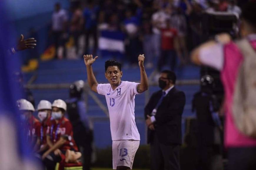 Bryan Moya: Anotó uno de los dos goles de Honduras en la derrota de 2-3 ante Panamá. Estará como extremo por la banda izquierda.