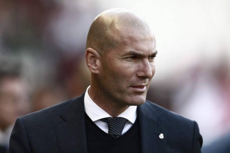 El Chiringuito, programa que ha informado varias exclusivas del Real Madrid como ser el regreso de Zidane y la salida de Cristiano Ronaldo, reveló en esta ocasión los atacantes que sondean en el club blanco por petición de Zidane.