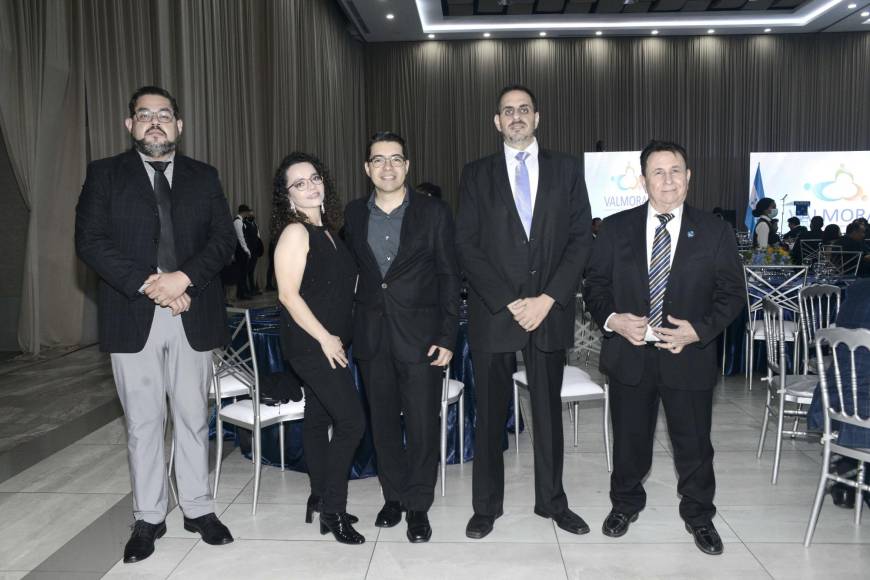 Roberto Vega, Wendy y Jorge Prado, Alfredo Faraj y Alfredo Jesús Faraj