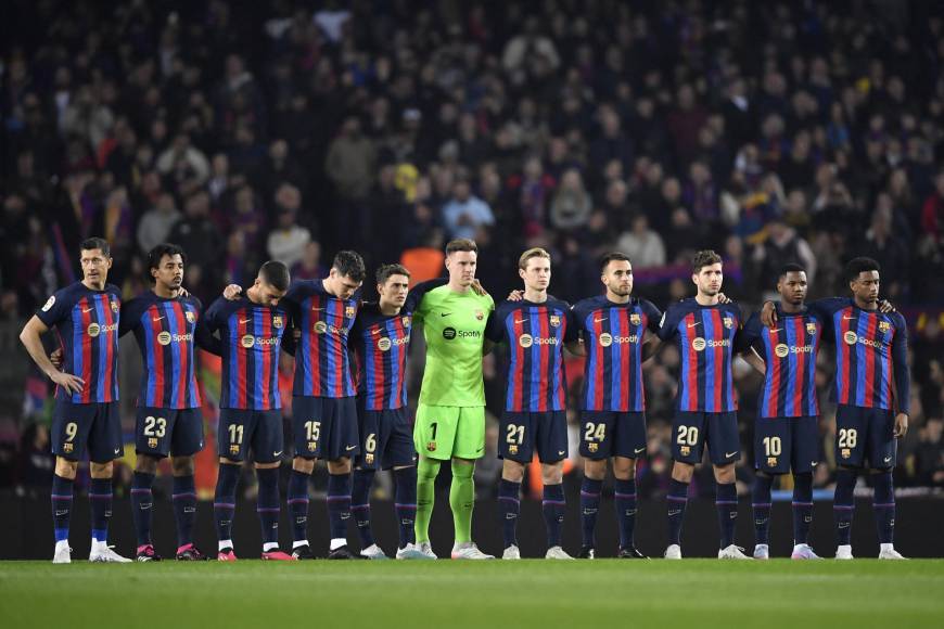 Barcelona va con todo y a pesar de tener tres bajas quiere dar la sorpresa en Inglaterra y vencer al Manchester United.