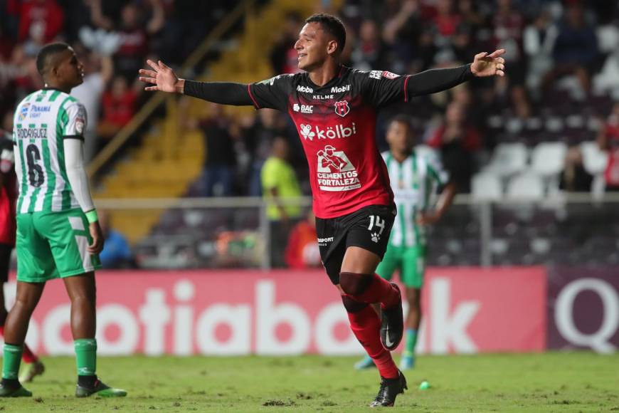 Hondureños arrasan en el 11 ideal de la ida de octavos de final de la Liga Concacaf