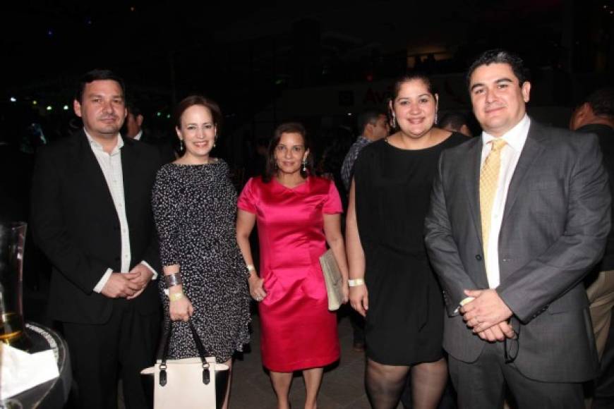 Félix Rivera, Alexa Foglia, Blanca Bendeck, Isabel Sabillón y Carlos Medina.