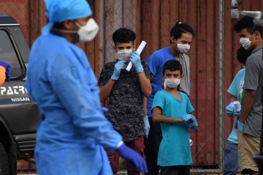 A cuarentena por el coronavirus mandan a 252 migrantes hondureños deportados