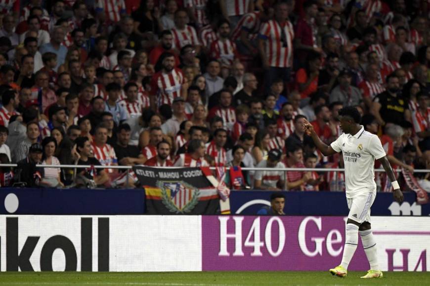 Vinicius fue el más señalado por la afición del Atlético de Madrid.