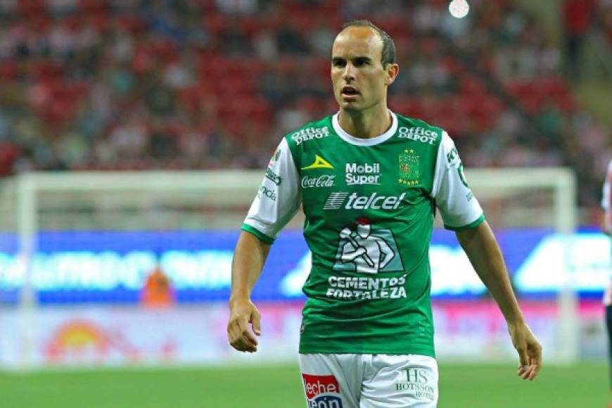 Landon Donovan - El mediapunta estadounidense, un ídolo para su país, llegó al León en 2018, pero no le fue tan bien. Apenas jugó seis partidos y no marcó gol. Actualmente está en el equipo San Diego Sockers de la Major Arena Soccer League, una liga Fútbol Rápido Profesional o como se le conoce en Sudamérica Showbol.