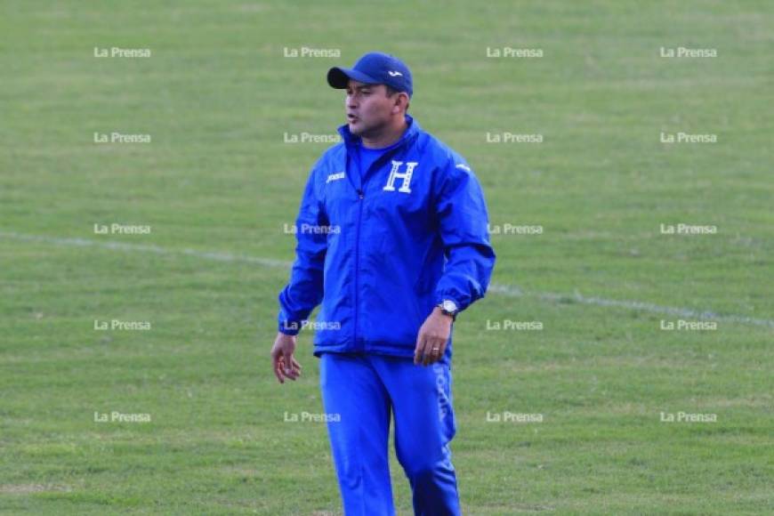 Jorge Jiménez ha sido designado como el entrenador de Honduras para disputar los partidos ante Panamá y Chile que se realizarán este 16 y 20 de noviembre respectivamente. Será el estratega interino junto a José Valladares.