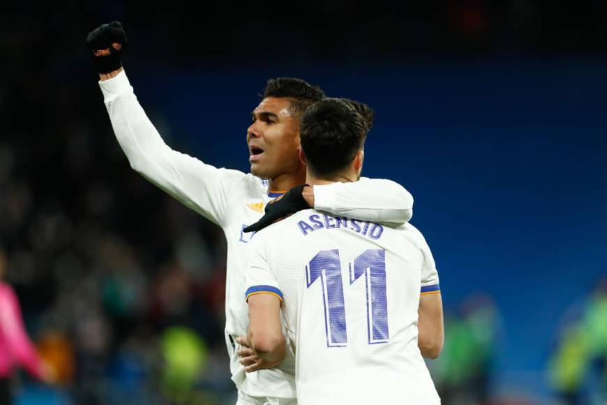 “Bolerao. Suerte en tu nueva etapa amigo. Ha sido un placer compartir vestuario y poder conseguir tantos títulos juntos. Enjoy con el tobillo loco”, escribió en sus redes sociales Marco Asensio junto a imágenes celebrando goles con Casemiro.