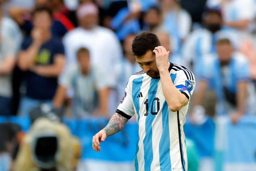 La tristeza de Lionel Messi por la dolorosa derrota de Argentina ante Arabia Saudita.