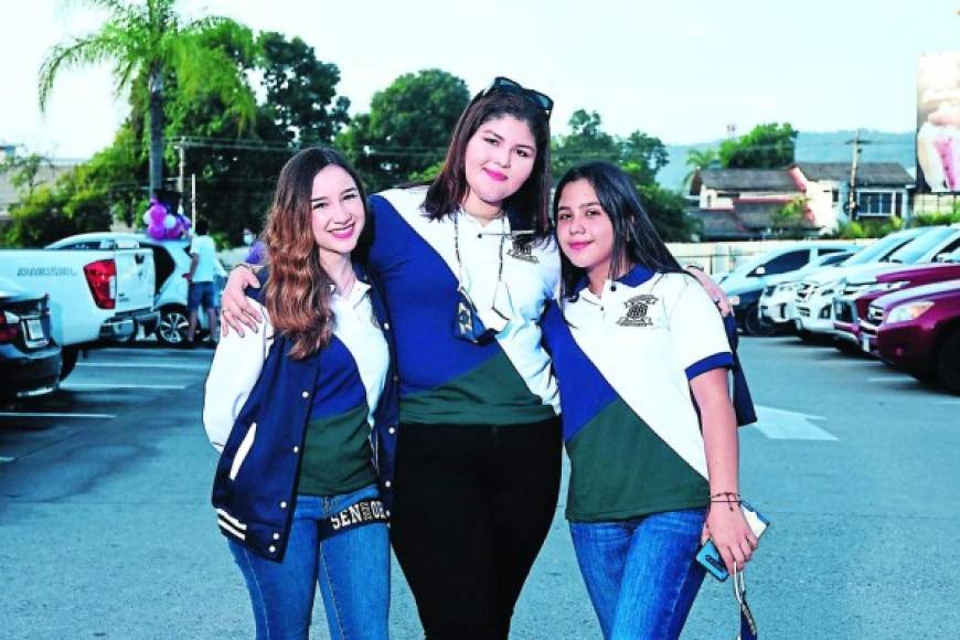 Ariana Mendoza, Ana Mendoza y Amalia Escalante.