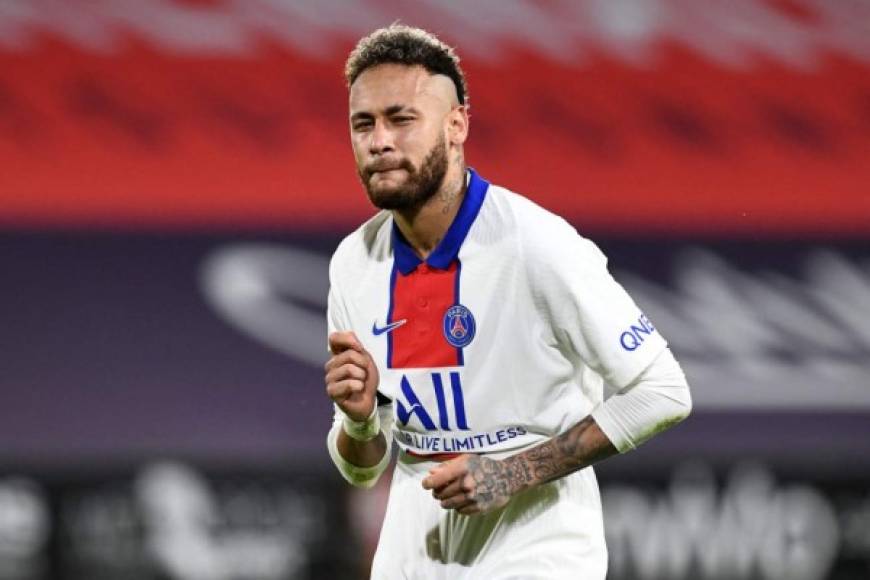 El nuevo contrato de Neymar con el PSG existe una la cláusula por la que el ex futbolista del FC Barcelona tiene derecho a extender un año más, hasta 2026, su vinculación con la escuadra francesa para posteriormente regresar a su Brasil natal, poniendo punto y final a su etapa en Europa. Foto AFP.