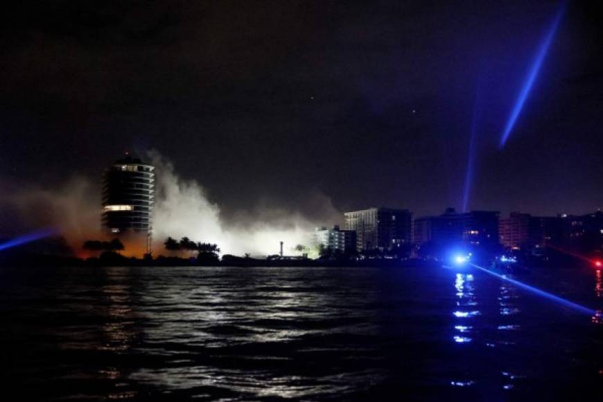 Champlain Towers ya no existe: Las imágenes de la demolición del edificio colapsado en Miami