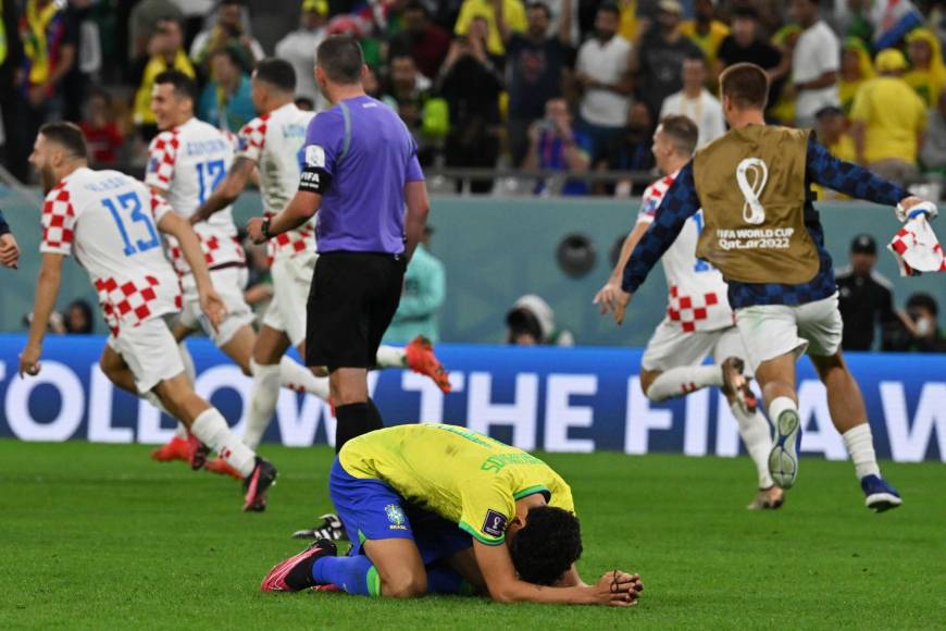 Marquinhos: “Eres una bestia, quería mucho que se diera todo bien. Jode pensar que ese penal fue un obstáculo en nuestro sueño. Pero vamos, tenemos que ser fuertes, dar tiempo al tiempo y ver qué es lo que el fútbol nos tiene preparado”.