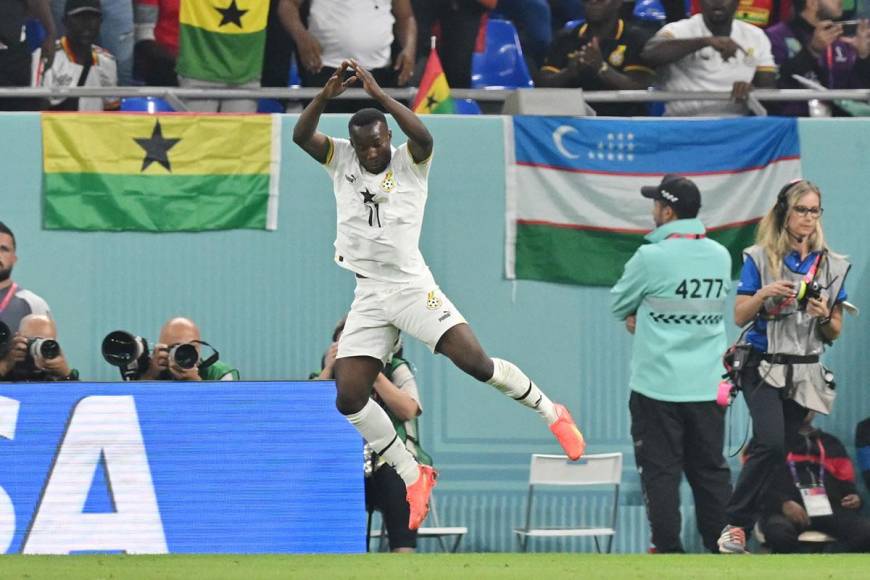El joven de 23 años Osman Bukari marcó el segundo tanto de Ghana y celebró al estilo de Cristiano Ronaldo, quien ya estaba en el banquillo.