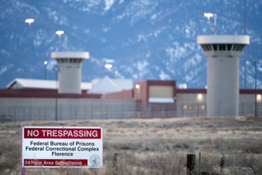 Según el New York Post, el Chapo ya está en la cárcel de máxima seguridad (Supermax) del estado de Colorado, conocida como la 'Alcatraz de las Rocosas'. La Administrative Maximum Facility (ADX), en Florence, una de las más seguras del mundo.