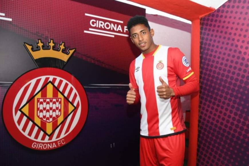El Girona presentó al delantero internacional hondureño Anthony 'Choco' Lozano, de 24 años, procedente del Barcelona B y firmó un contrato para cuatro temporadas y media, hasta junio de 2022.