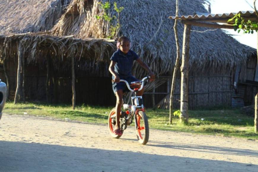 Los pobladores de Bajamar claman al gobierno local más atención sobre todo en el aspecto educativo y de salud.