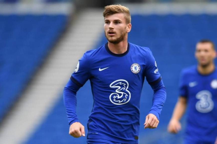 Timo Werner rechazó al Liverpool para fichar por el Chelsea. Así lo ha contado en una entrevista con 'The Athletic'. “En otro contexto, podría haber sucedido. Si llama el Liverpool tienes que escuchar y pensar. Son uno de los mejores clubs del mundo, con un súper entrenador, alemán para empezar. Claro que piensas en ello”, se expresó el delantero alemán, aclarando que “al final, mi decisión fue tomar el camino al Chelsea. No porque le pasara algo al Liverpool. En el Chelsea todo el paquete encajó el mejor para mí”.