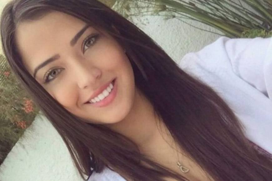 Según medios estadounidenses, Daniella habría sido deportada cuando trataba de ingresar a Estados Unidos en junio del año pasado, tras la imposición de sanciones a su padre por el Departamento del Tesoro de EEUU.