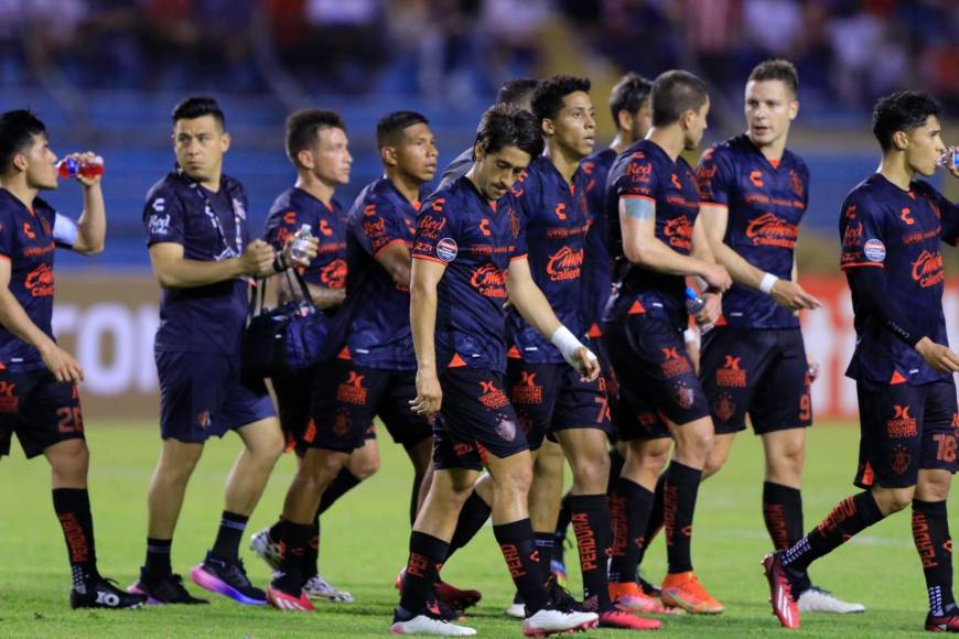 Además de la paliza de 4-1 sufrida ante Olimpia, en el Atlas se ha desatado un escándalo luego que uno de los jugadores pidió no jugar en el estadio Olímpico de San Pedro Sula.
