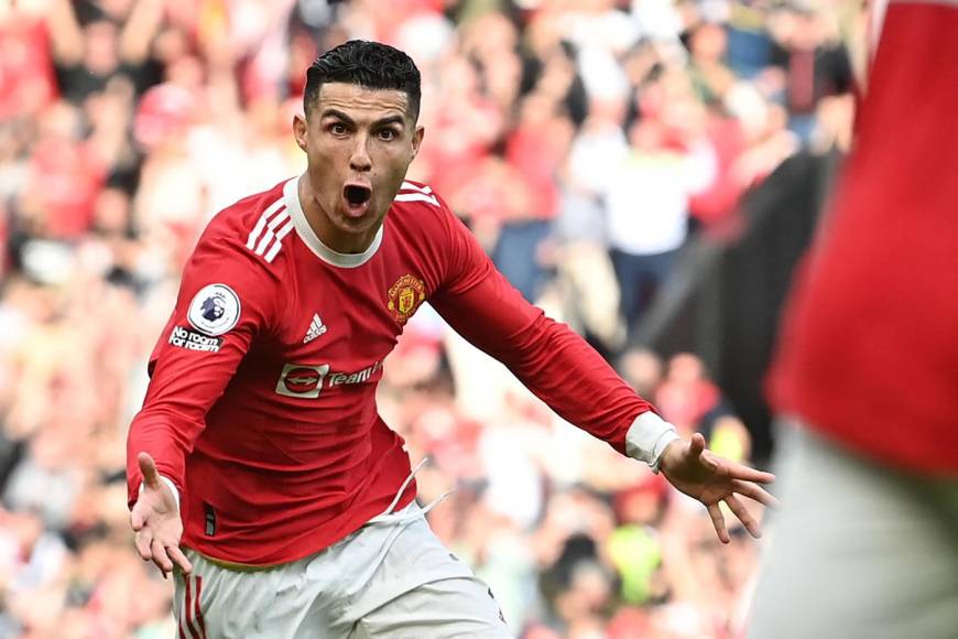 CR7 eufórico celebrando su golazo de falta directa para la victoria del United.