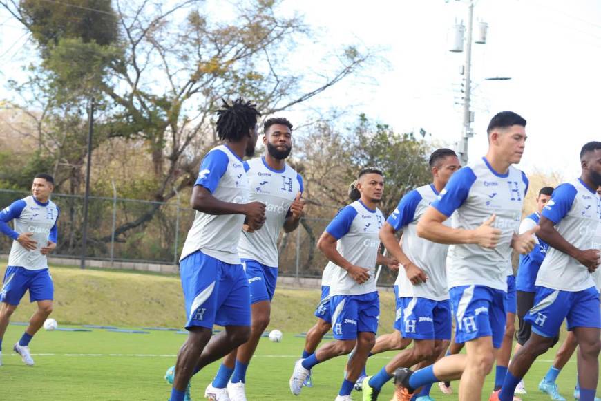 Los seleccionados arribaron a eso de las 3:30 de la tarde al Centro de Alto Rendimiento del Olimpia.