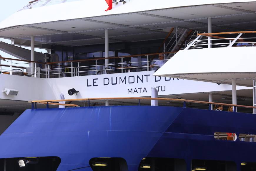 Luis Chévez, viceministro de Turismo, dijo que la llegada del barco genera gran expectativa para la economía del país, ya que cada viajero representa una derrama económica importante para Honduras. 
