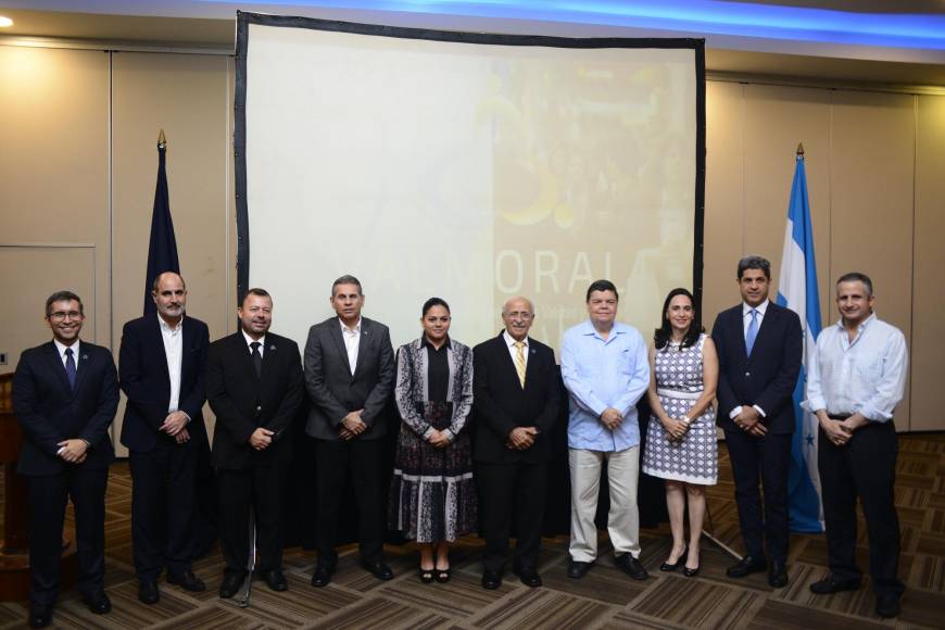 Valmoral renueva alianzas para promover los valores en la sociedad hondureña