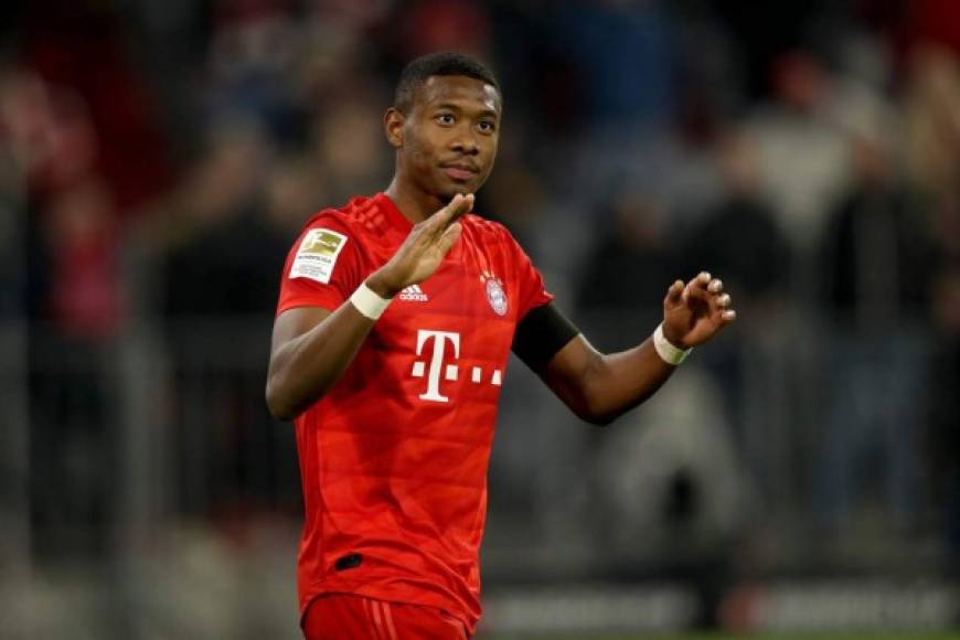 El FC Barcelona ha pedido un favor al entorno de David Alaba, que no renueve con el Bayern Múnich y que trate de aguantar una temporada más en el Allianz Arena. De esta manera su fichaje para el próximo año sería más factible debido a que llegaría con la carta de libertad bajo el brazo. El internacional austriaco de momento sigue sin renovar con el cuadro teutón y parece posible poderlo ver el año que viene con la camiseta azulgrana.