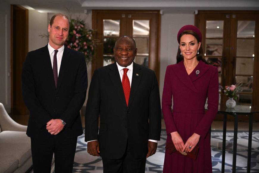 Más temprano, los príncipes de Gales recibieron a Ramaphosa en una ostentosa ceremonia de bienvenida en Londres.