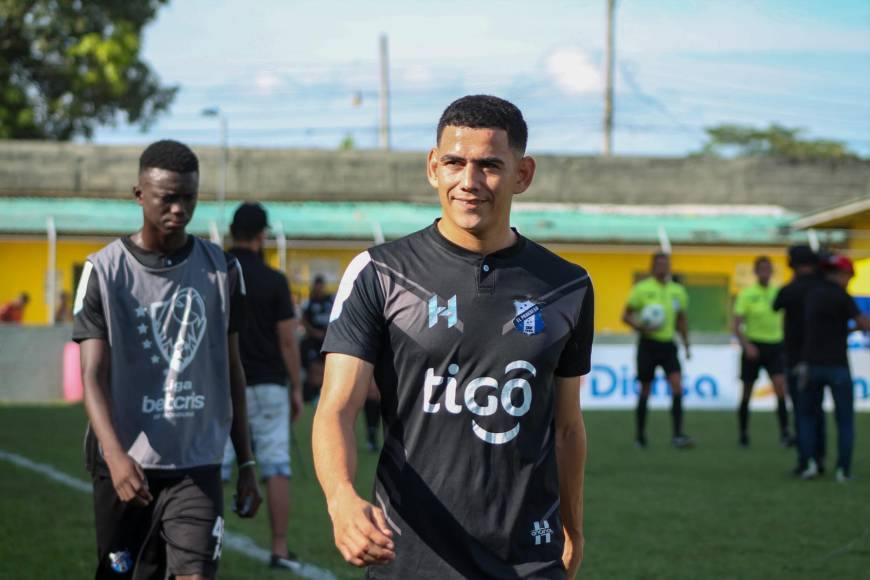 Edwin Maldonado: El centrocampista de contención es la primera alta del Motagua para el 2023. El mediocampista llegará al azul procedente del Honduras Progreso.