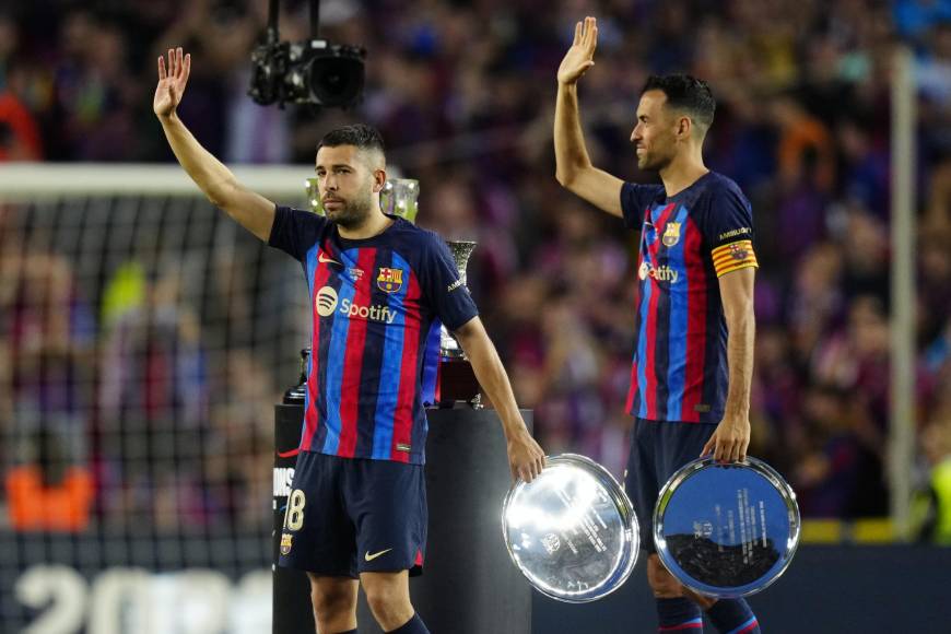 Jordi Alba y Sergio Busquets disputaron su último partido con la camiseta del FC Barcelona en el Spotify Camp Nou.
