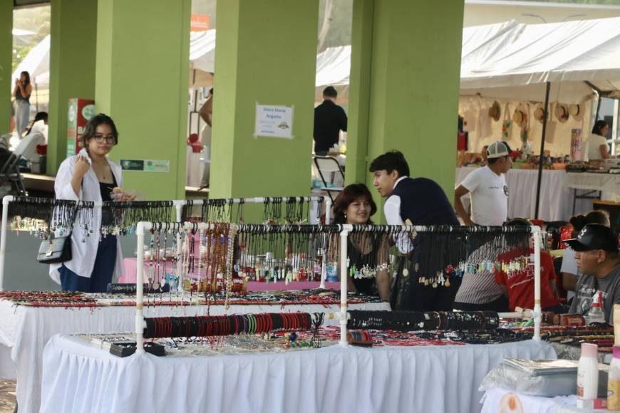 En la Feria de Los Llanos se tiene programado realizar juegos tradicionales y conciertos musicales, acompañados de las exposiciones de los artesanos.