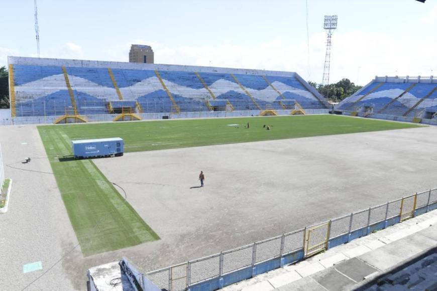 Por parte de la Municipalidad, se capacitará un personal hondureño para el mantenimiento de la cancha, tal como sucedió en el proyecto del Estadio Nacional Chelato Uclés.