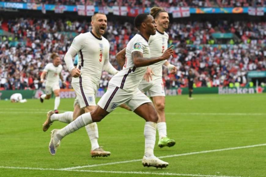 La selección de Inglaterra se clasificó este martes a cuartos de final de la Eurocopa-2020 tras derrotar 2-0 a Alemania en Wembley con goles de los delanteros Raheem Sterling (75) y Harry Kane (86).<br/><br/>