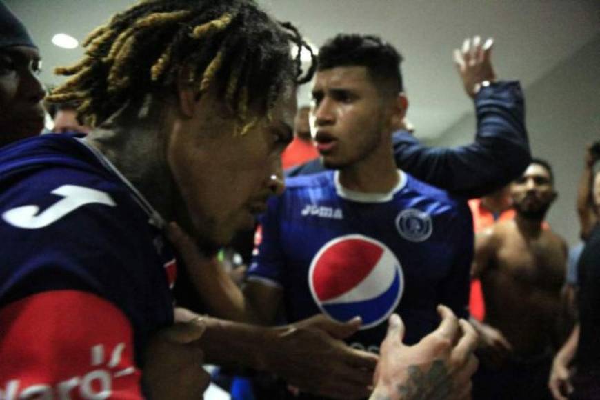 Ese mismo año, pero en diciembre, Henry Figueroa y Kevin Álvarez se volvieron a ver las caras en las semifinales. El jugador olimpista le dijo 'marihuanero hijo de pu..' al motagüense camino a los vestuarios en el medio tiempo y Figueroa respondió muy molesto y tuvo que ser controlado por sus compañeros.