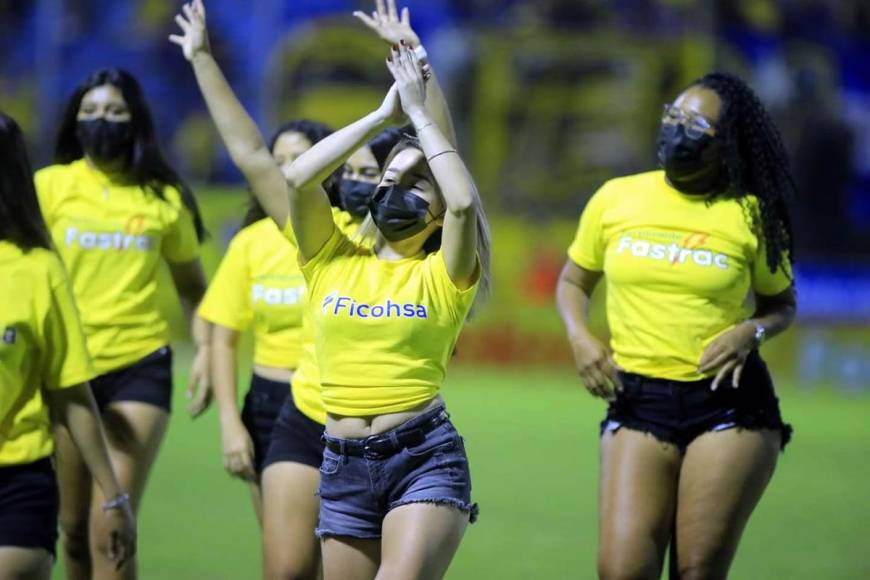 ¡Bellezas! Ellas adornaron la Gran Final del Torneo Apertura 2021 en el Morazán