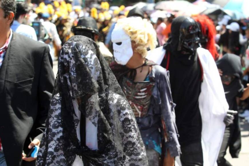 Darth Vader también fue visto en un desfile de Tegucigalpa.